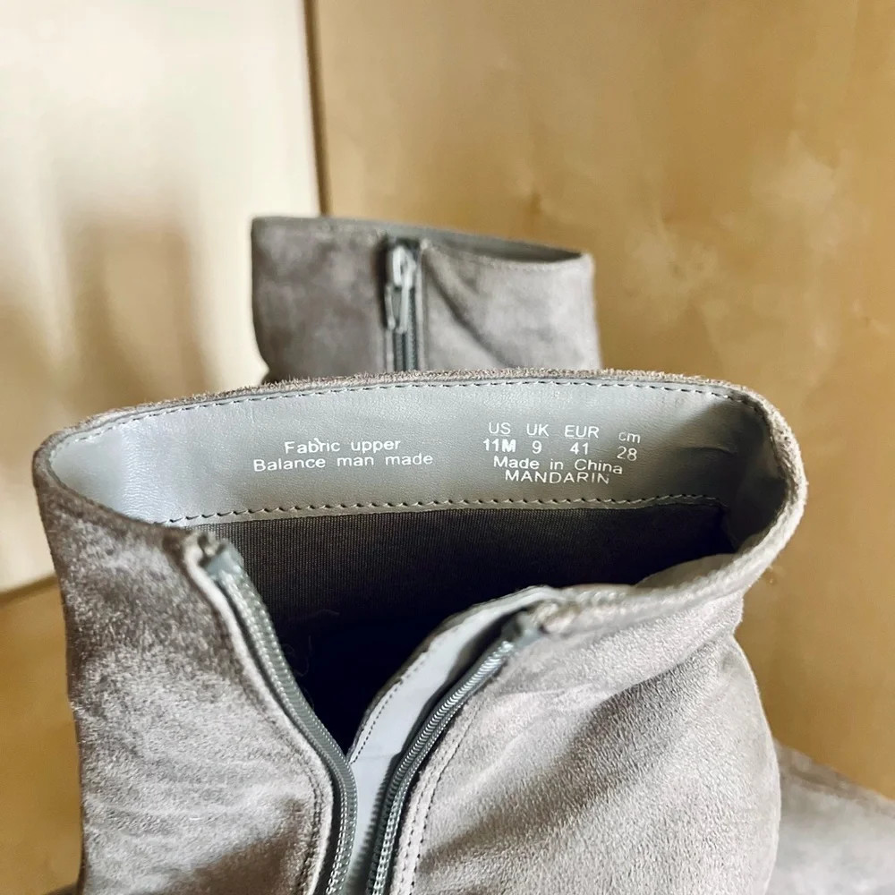 Carlos by Carlos Santana Mandarin Booties Gray Faux Suede Pointed Toes size 11 - Picture 9 of 10